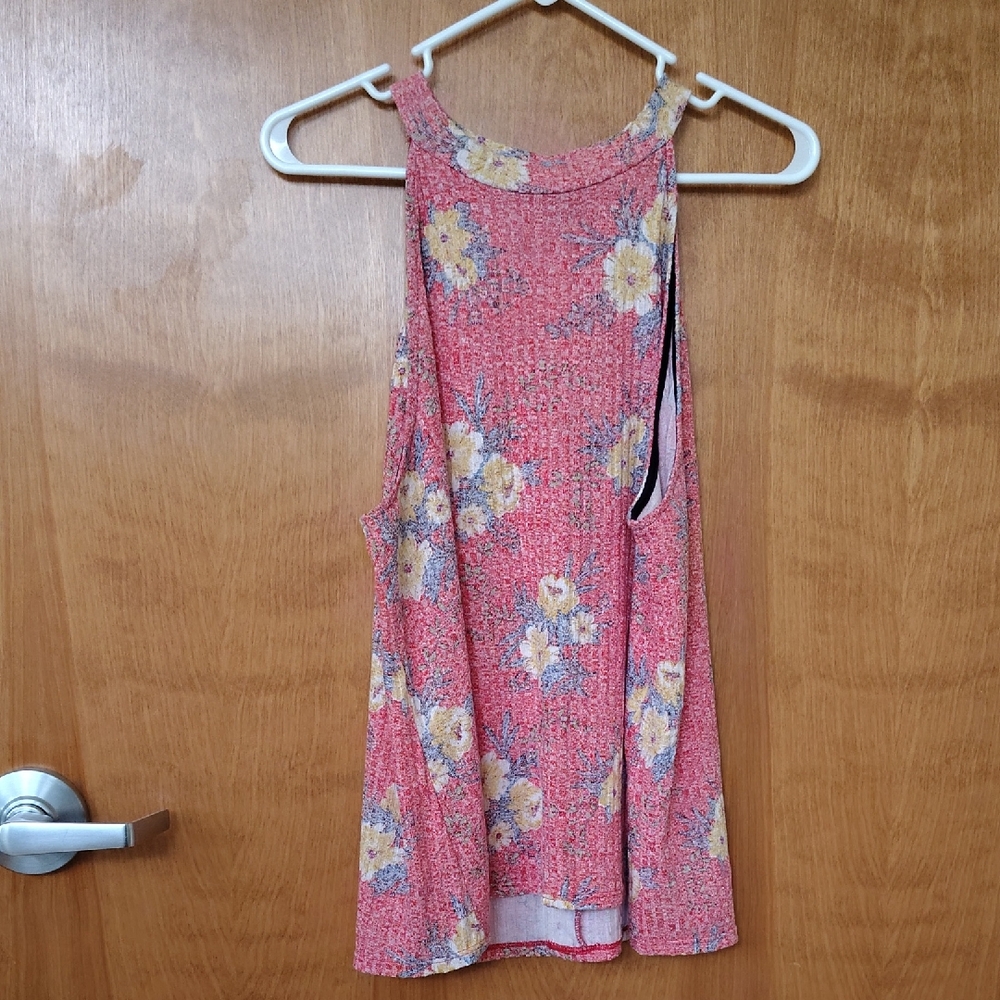 W5 Heathered Red And Floral Knit Top